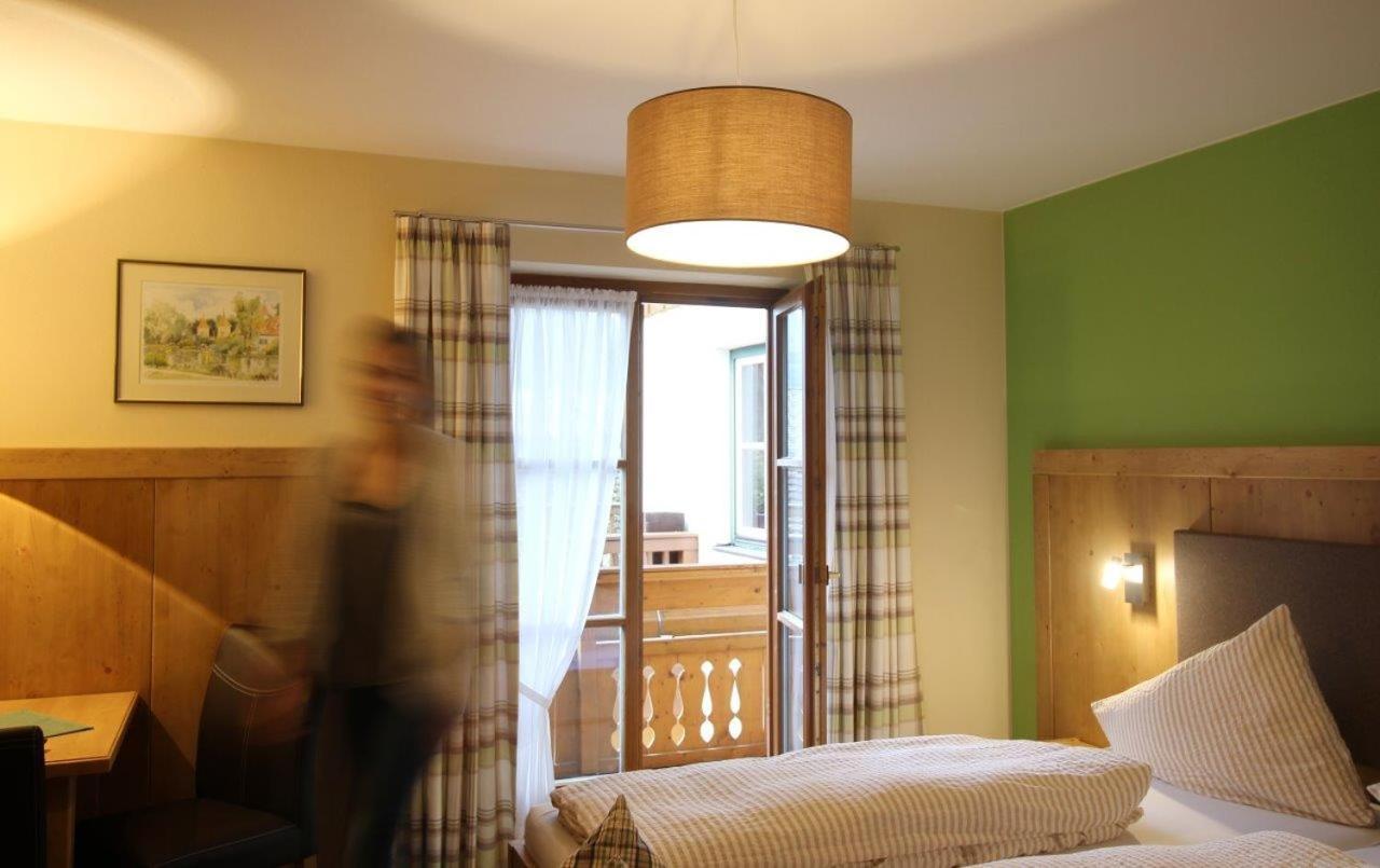Gaestehaus Alpin - Inkl. Chiemgau-Karte Bergen  Esterno foto